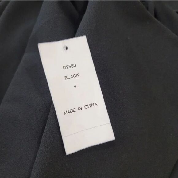 NEW Alexia Admor Statement Flutter-sleeve Cold Shoulder Dress in Black Size 4 - Picture 9 of 12